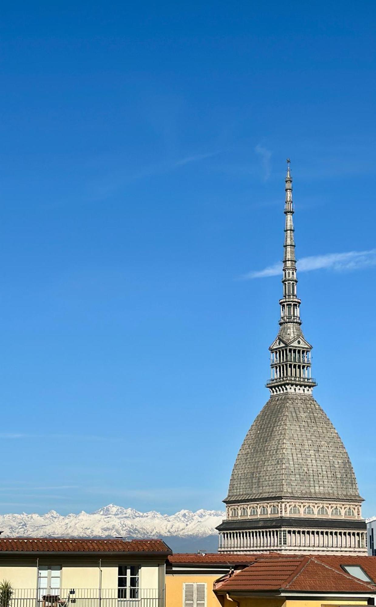 Le Finestre Sulla Mole Apartment Turin Exterior photo
